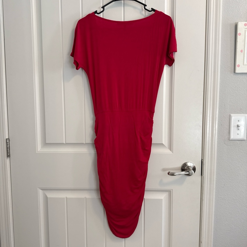 BCBGMAXAZRIA Women’s Red Ruched Bodycon Dress - Picture 2 of 8